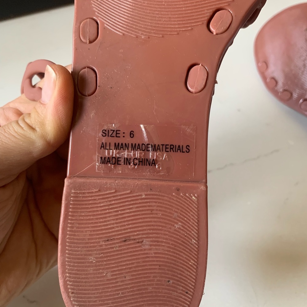 Sandals - Picture 4 of 5